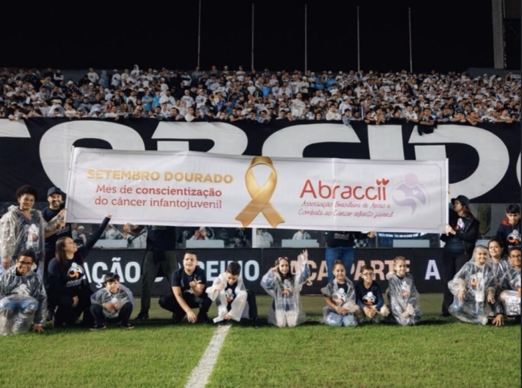 Setembro dourado na Vila Belmiro - Abraccii