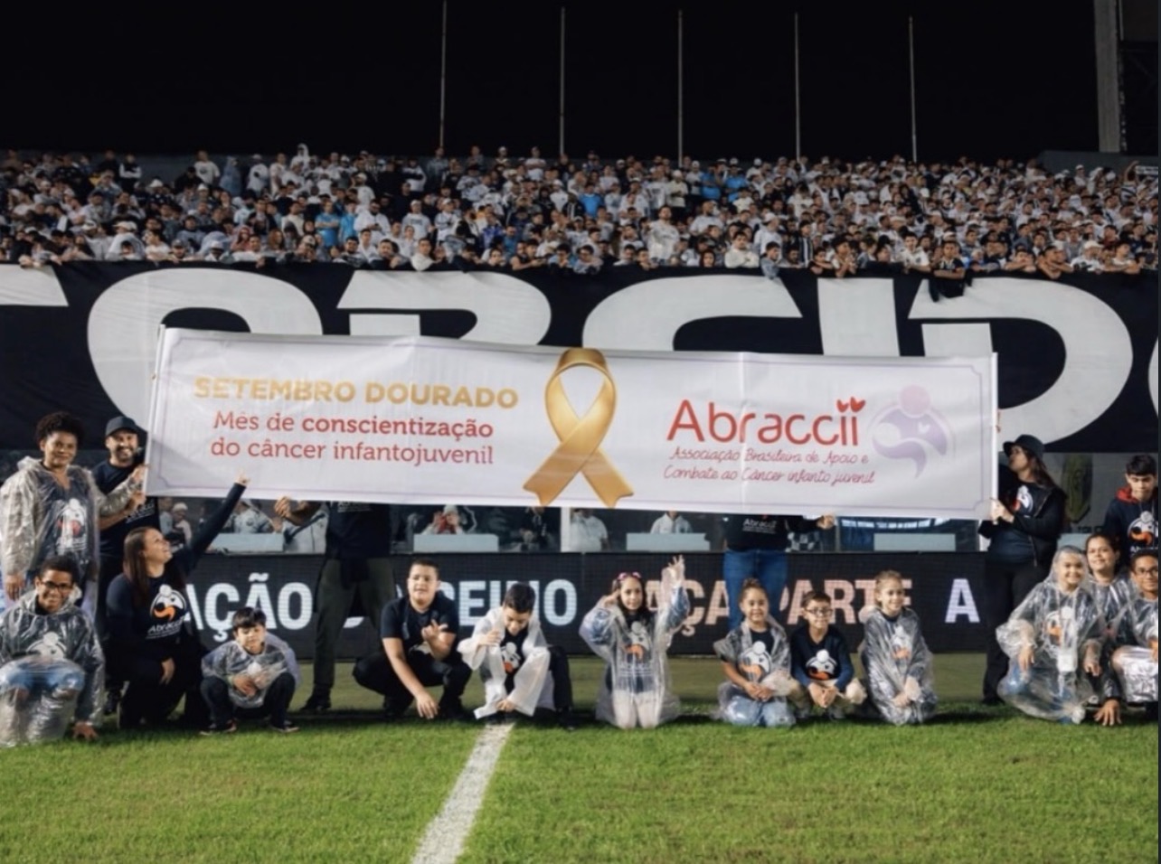 Setembro dourado na Vila Belmiro - Abraccii